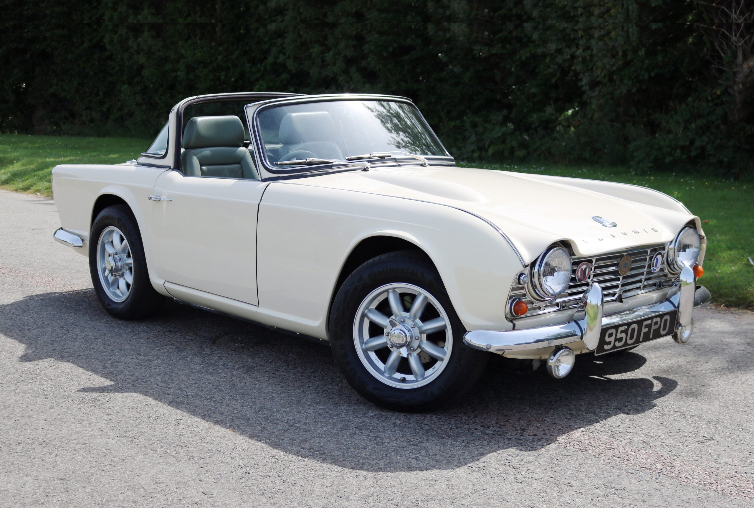 Triumph TR4